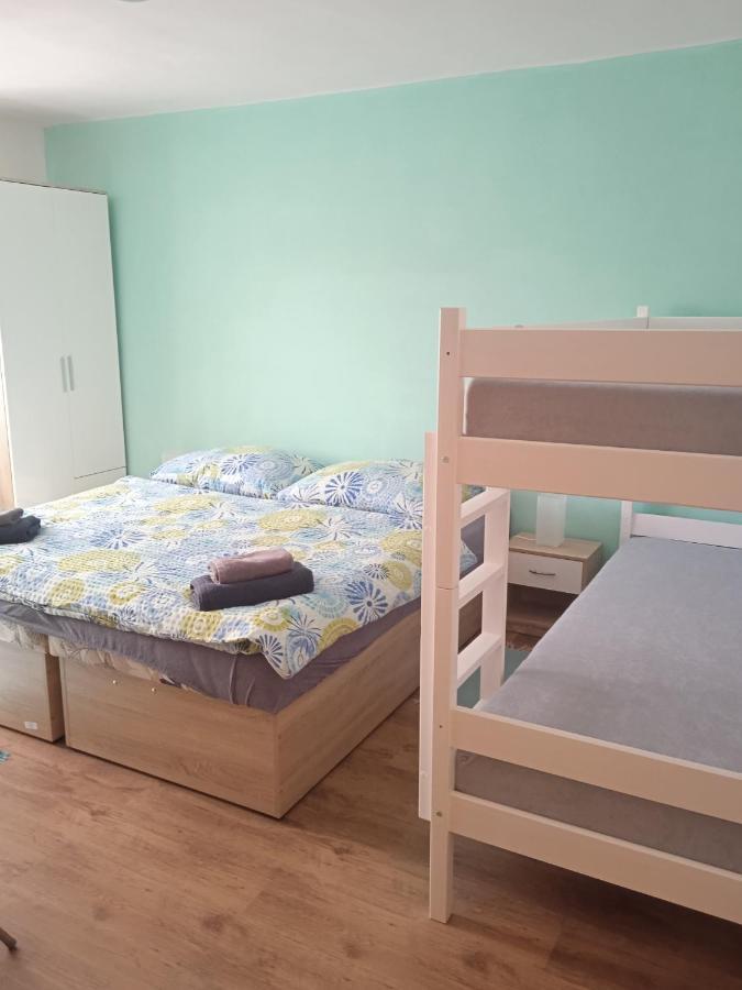 Apartman Laumar 3 Bzenec Eksteriør billede